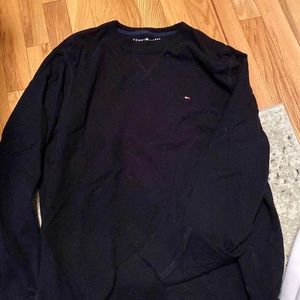 Black Tommy Hilfiger pull over